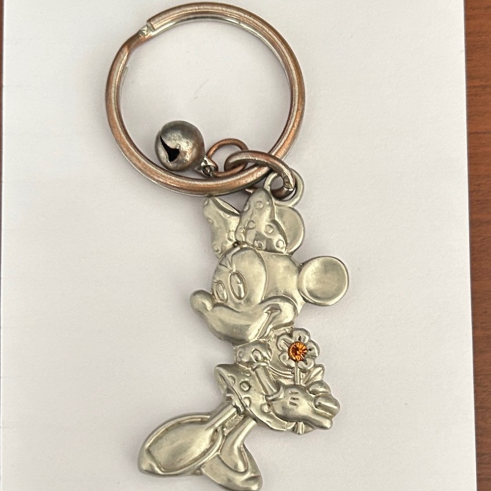 2000’s Silver Minnie Mouse Keychain
